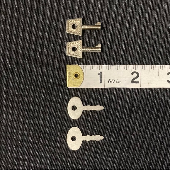 Vintage Silver Keys Lot Set of 9 - Picture 7 of 8